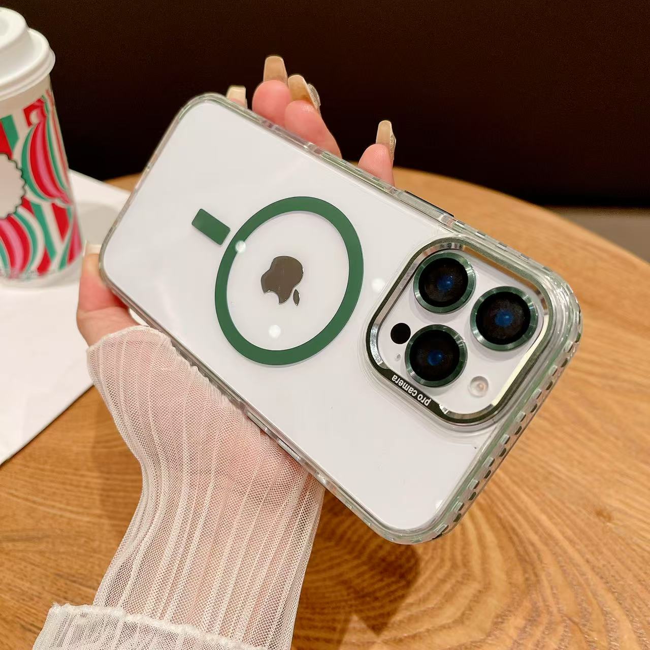 Luxuriöse MagSafe iPhone-Hülle – Schutz und Eleganz vereint