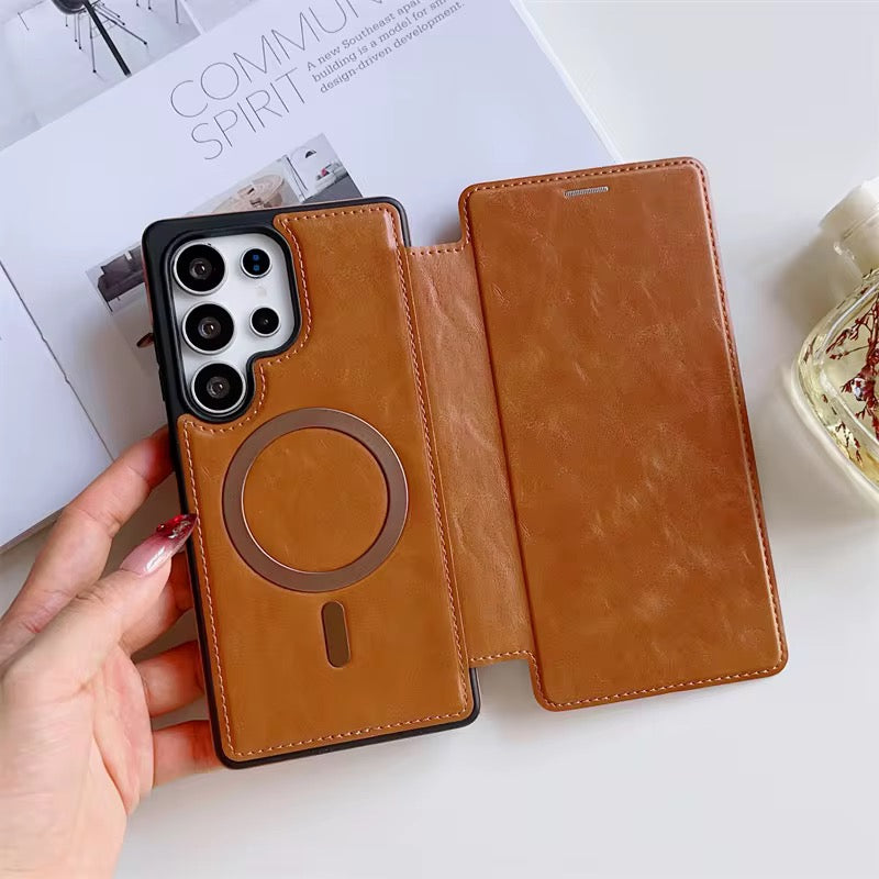 Luxuriöse iPhone-Hülle aus Leder mit Magnetverschluss und MagSafe-Kompatibilität – Eleganz, Schutz und ultimativer Komfort