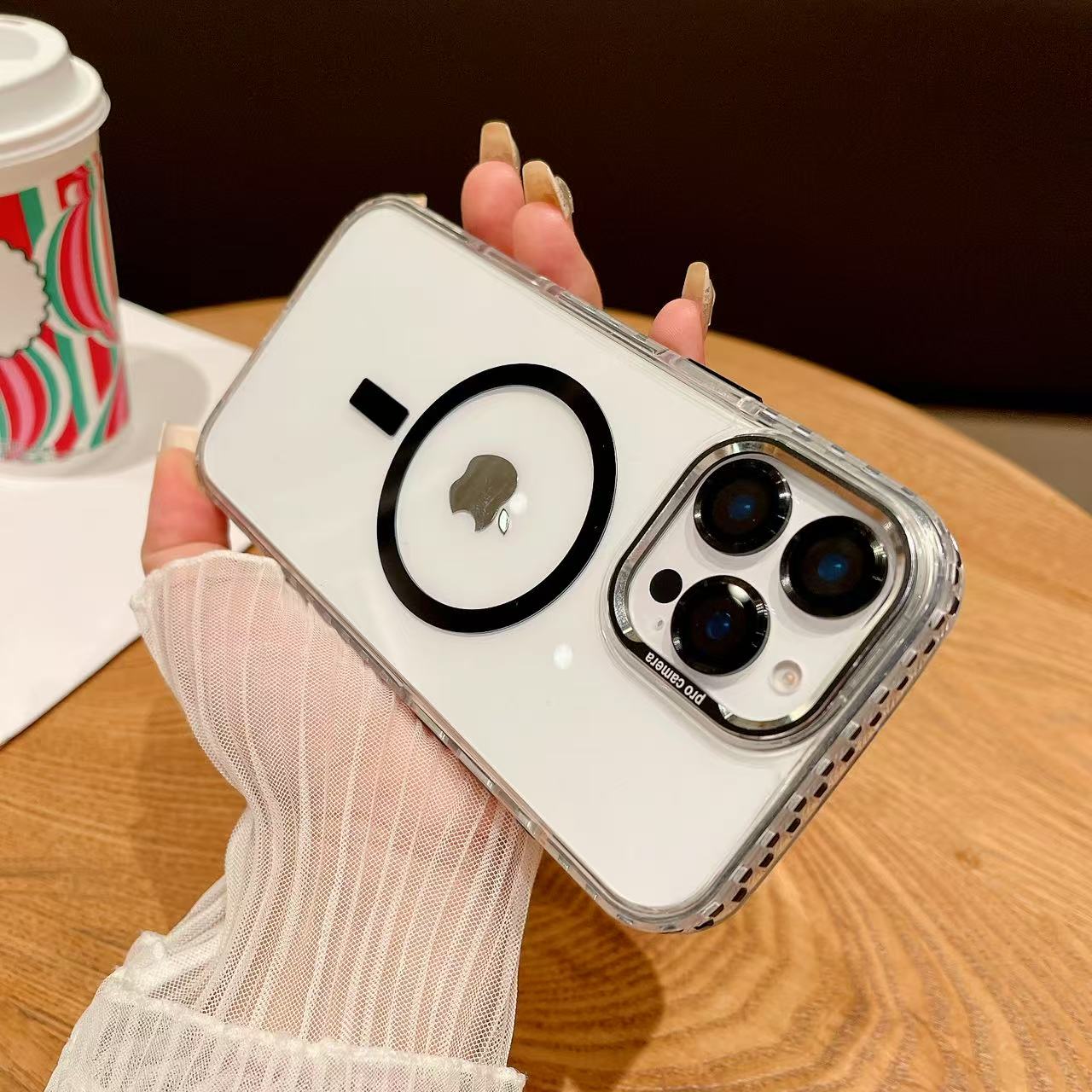 Luxuriöse MagSafe iPhone-Hülle – Schutz und Eleganz vereint