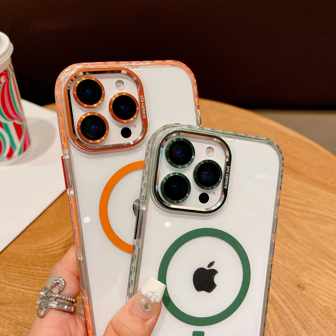 Luxuriöse MagSafe iPhone-Hülle – Schutz und Eleganz vereint